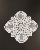 رومیزی مدل صدف مربع