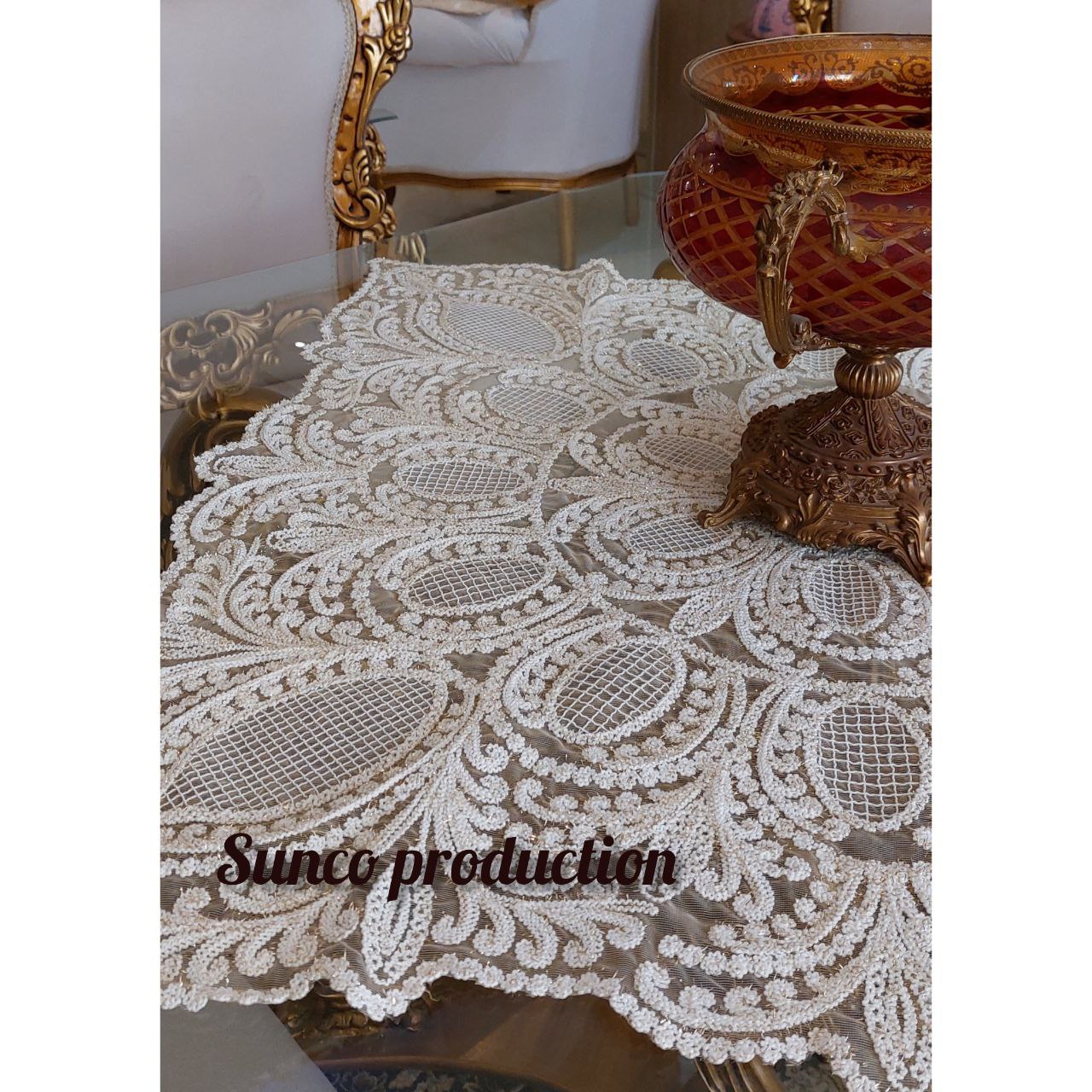 رومیزی مدل صدف مربع 95 سانتیمتر