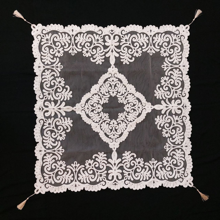 رومیزی مربع مدل تور مخمل