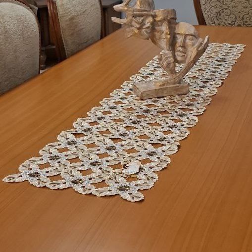 خرید آنلاین رومیزی و رانر تاج