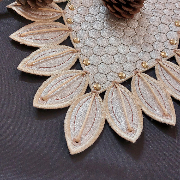 رانر و رومیزی مدل آفتابگردان